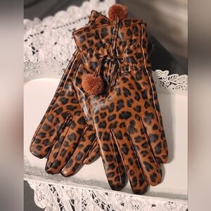 Leopard Print Women's Gloves